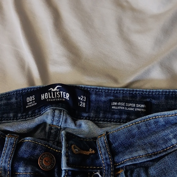 Hollister 00S 23x28 - Picture 2 of 3